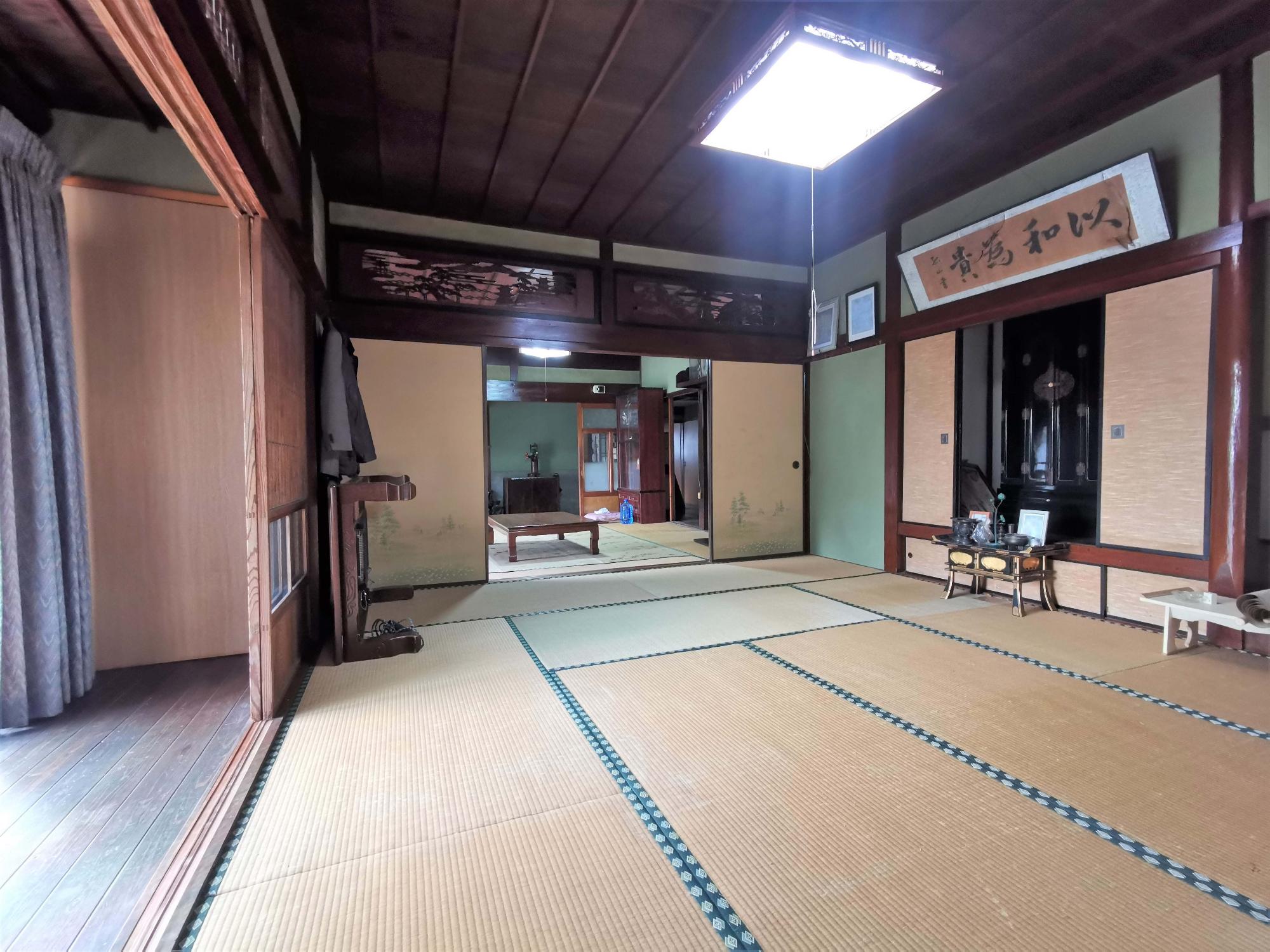 Wood house with outbuildings in Fukuoka