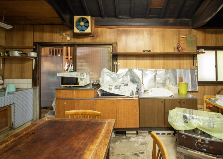 Wood house in Matsusaka Kahada