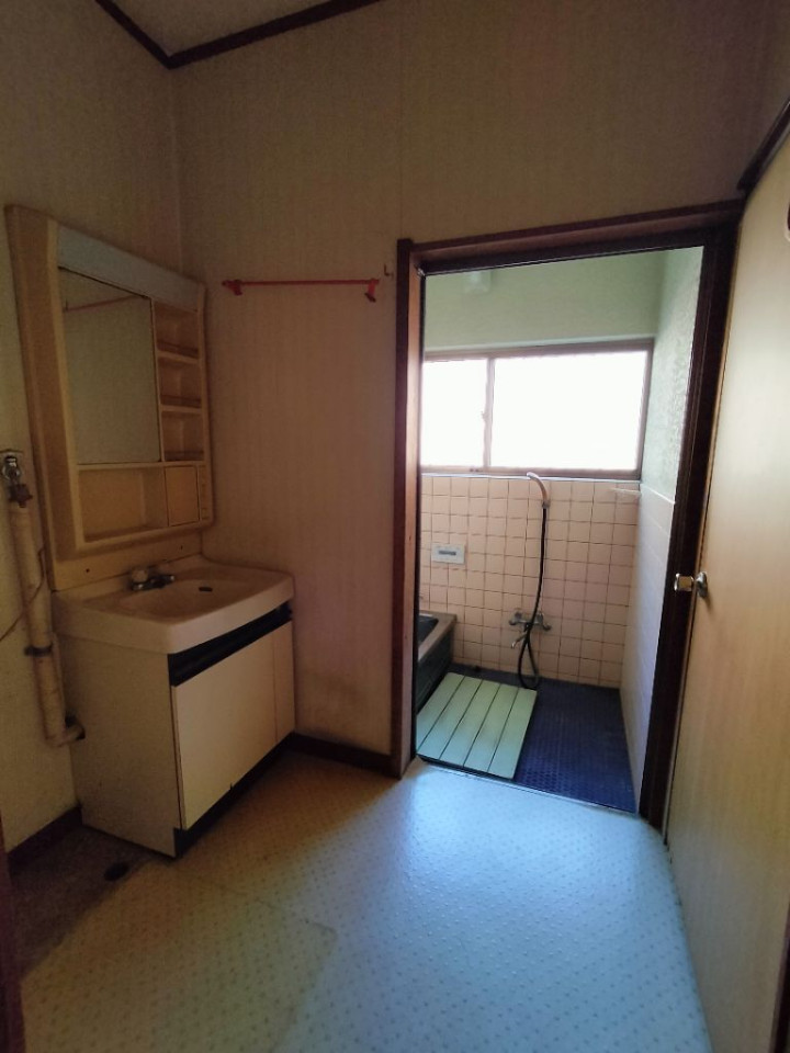 1980s wood house, 8-min walk to station, Tochigi