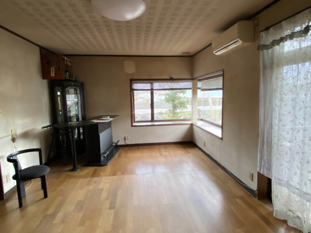 1990s wood house in Toyama