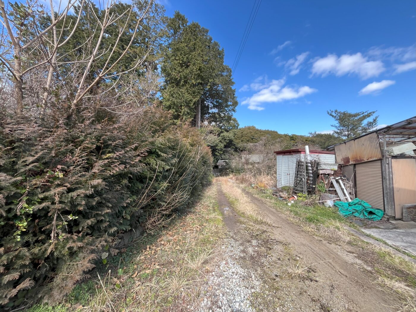 House with outbuildings in Fukuoka