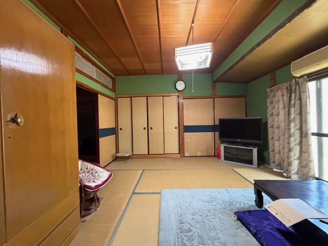 House with storehouse in Sekizen Okamura