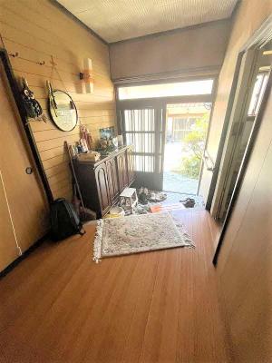 1970s wood house, 20-min walk to station, Shimane