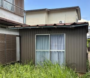 1970s wood house, 11-min walk to station, Fukui