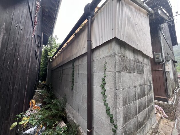 Wood house in Ehime