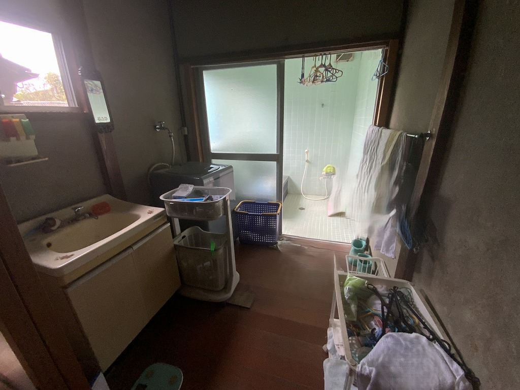 Wood house on a large plot in Yamaguchi
