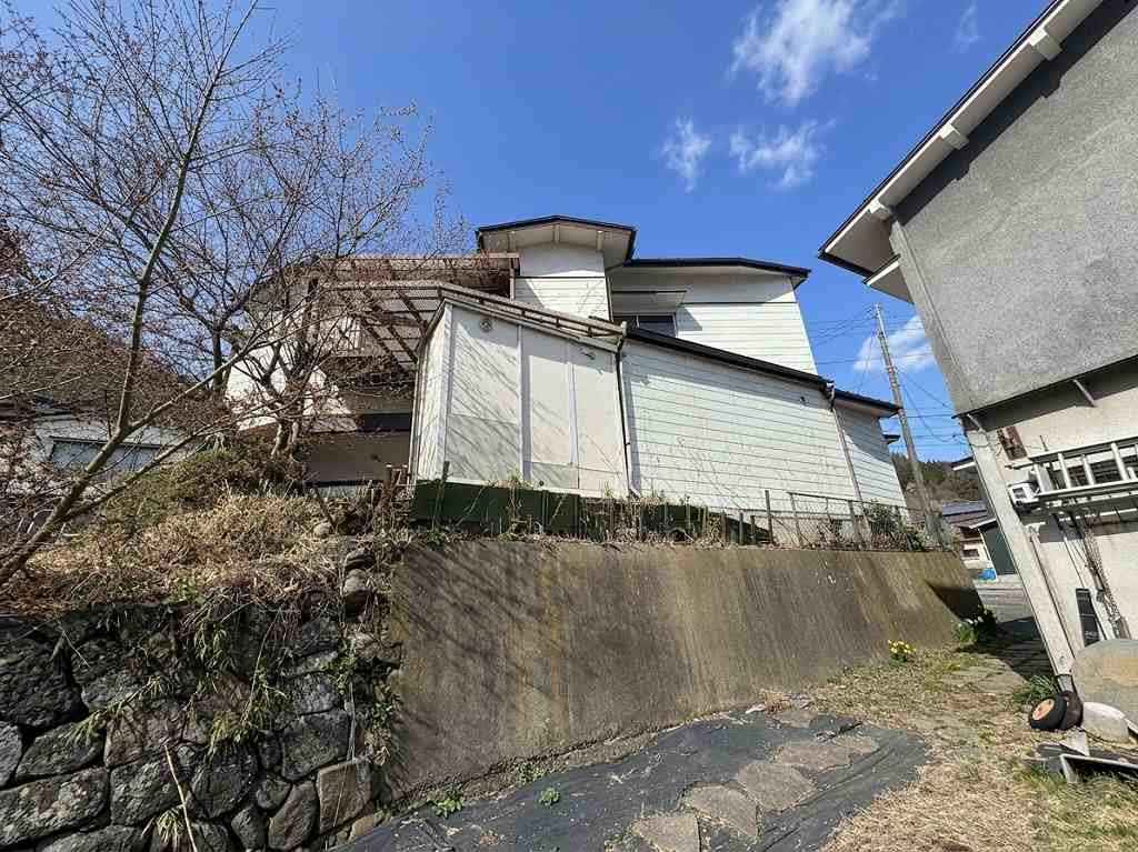 1970s wood house, 11-min walk to station, Nagano