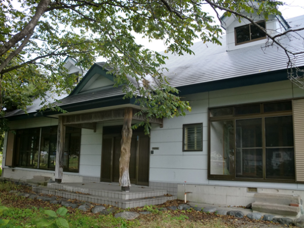 1990s wood house in Fukushima