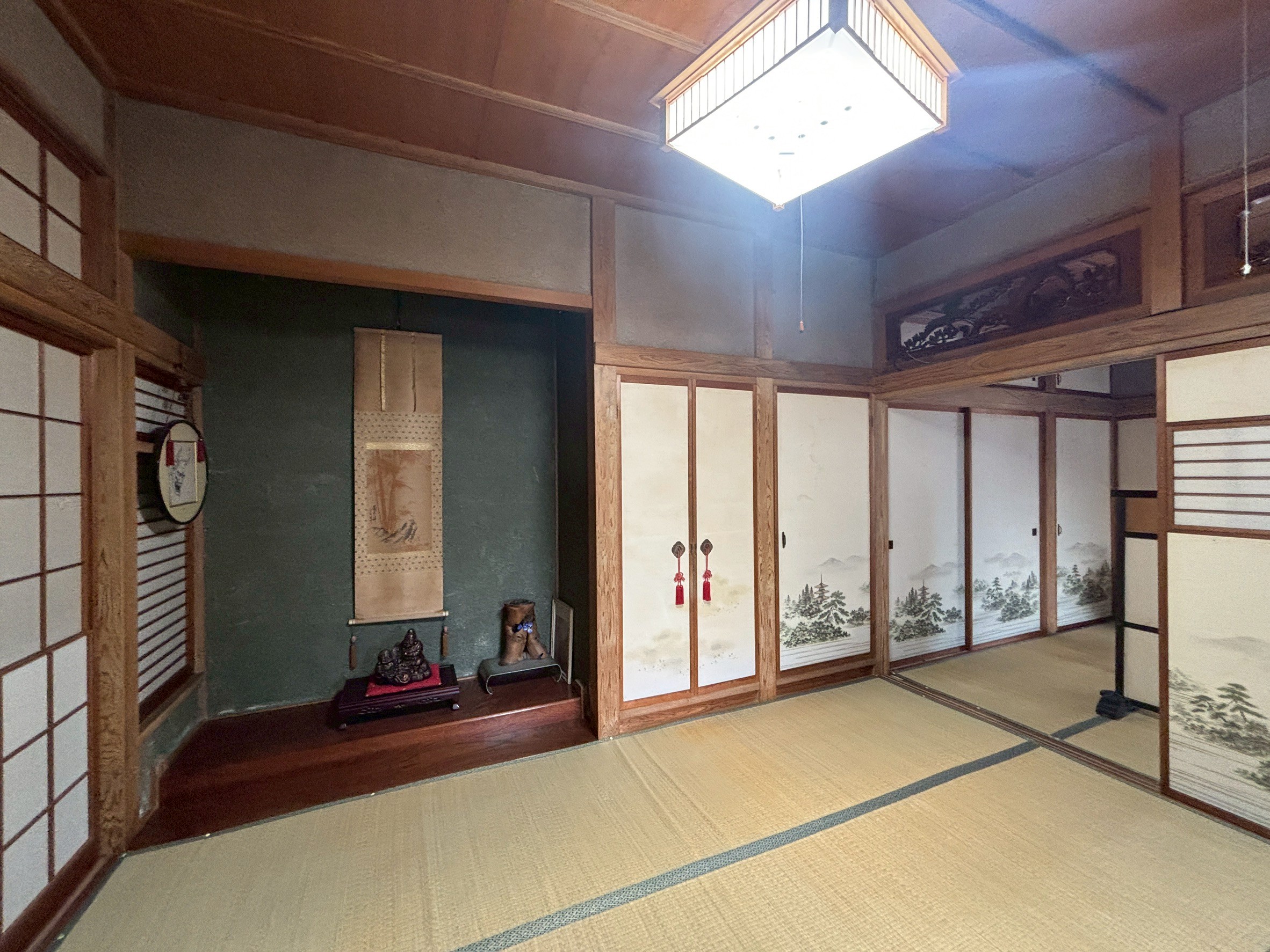1970s wood house, 11-min walk to station, Fukui