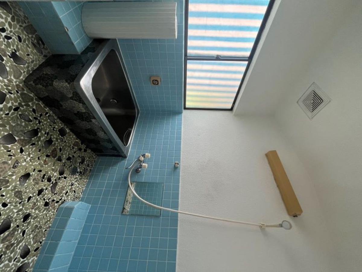 1970s wood house near the coast in Miyazu, Kyoto