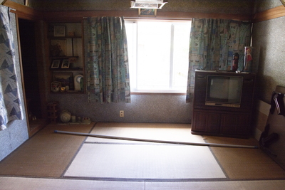 1960s wood house, 3-min walk to station, Kochi