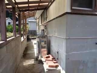 1970s wood house in Tsukumi