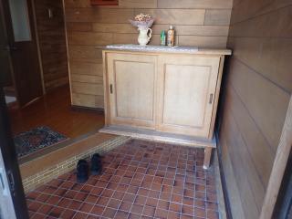 1980s concrete house, 15-min walk to station, Oita