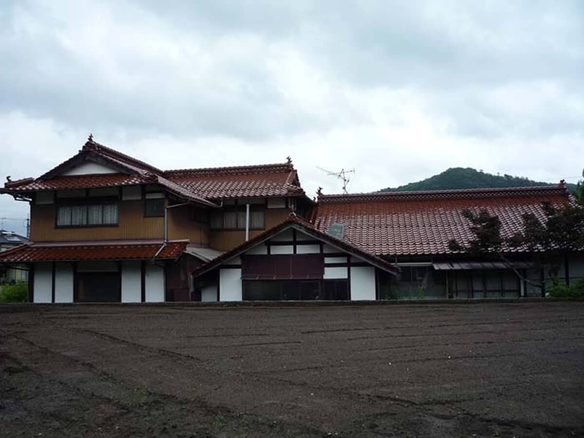 1980s wood house in Hiroshima