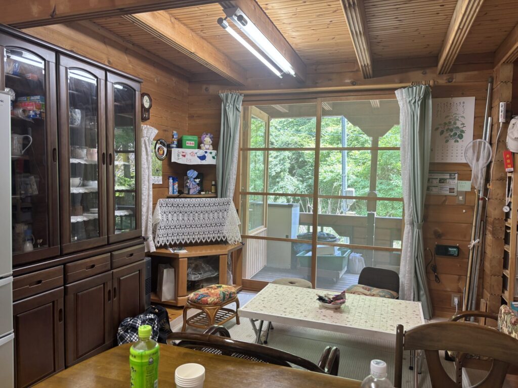 1990s wood house in Nara
