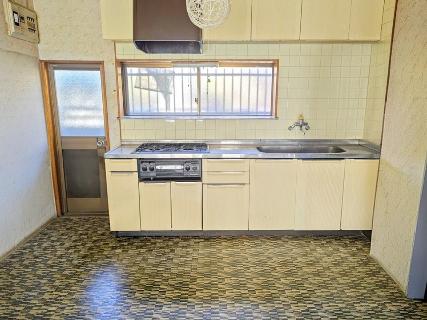 1960s wood house, 16-min walk to station, Tochigi