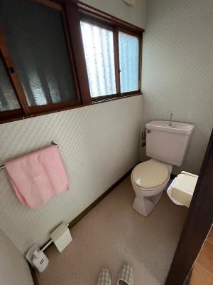 1970s wood house, 11-min walk to station, Fukui