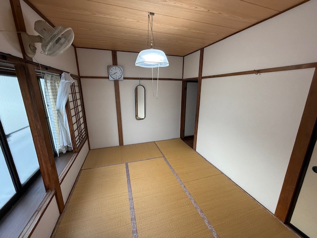 1950s wood house, 8-min walk to station, Nagano