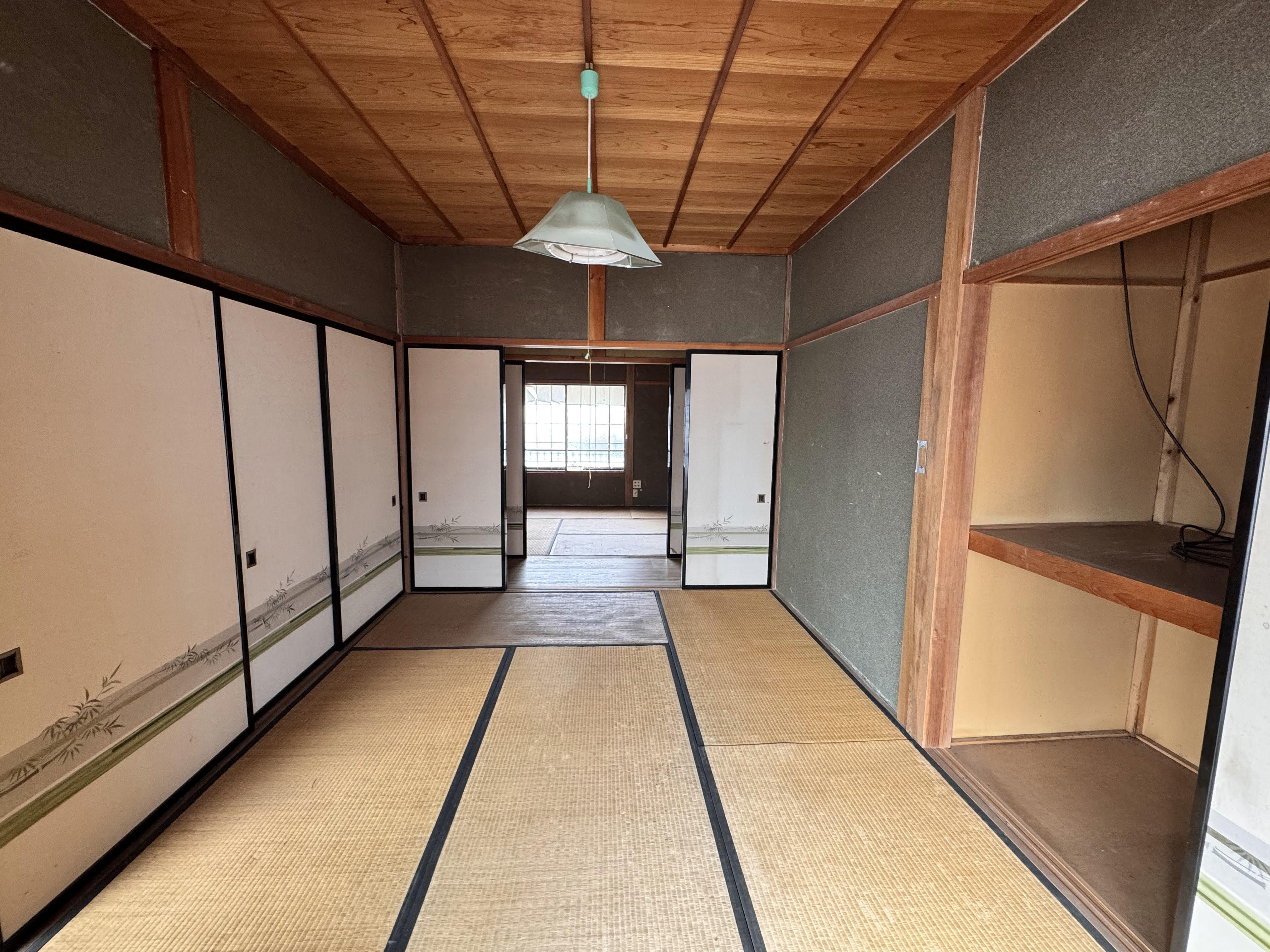 Hida City Kamioka Town Midori-ga-oka - Used wooden house