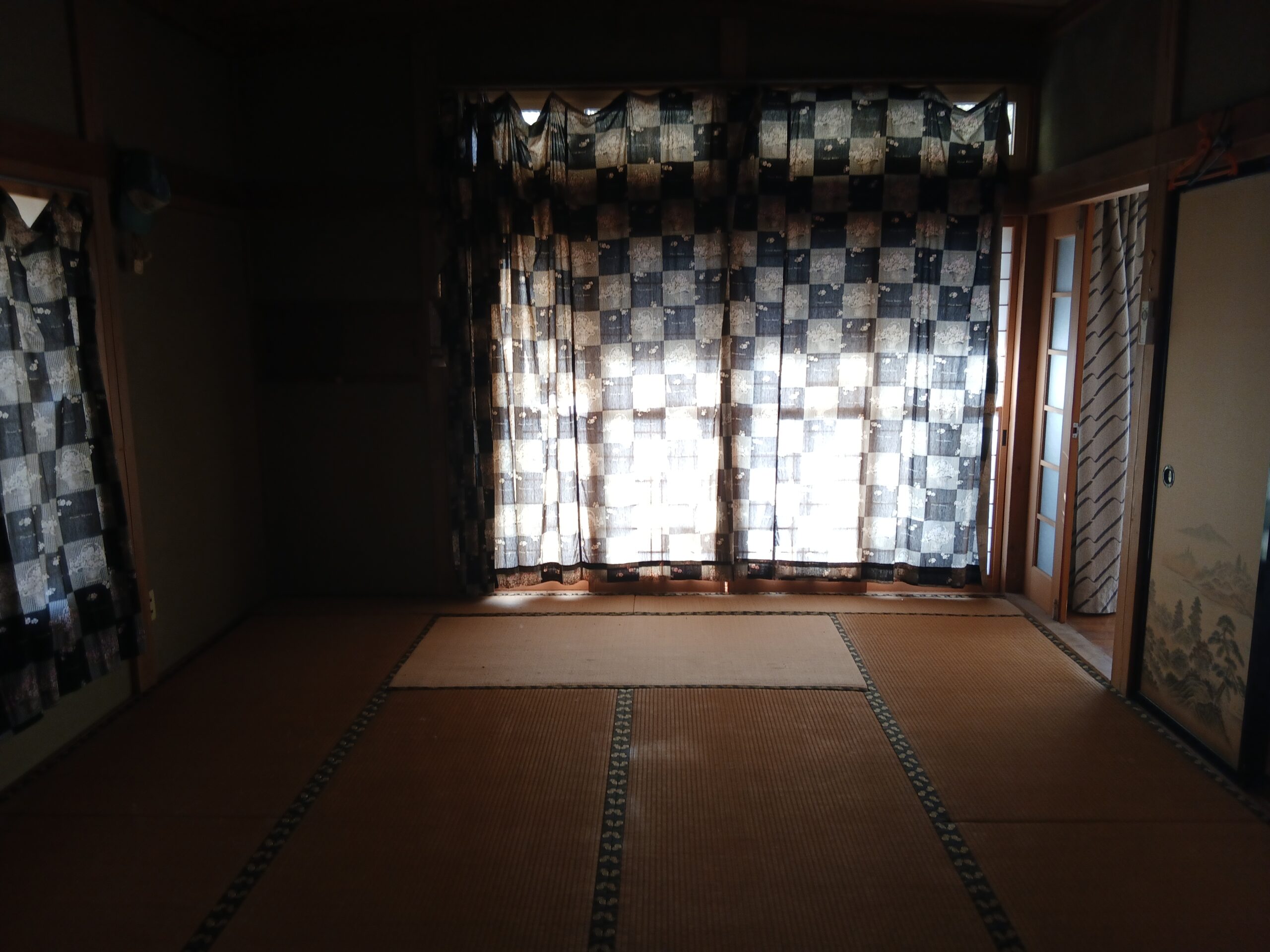 1950s wood house on a large plot in Iwate