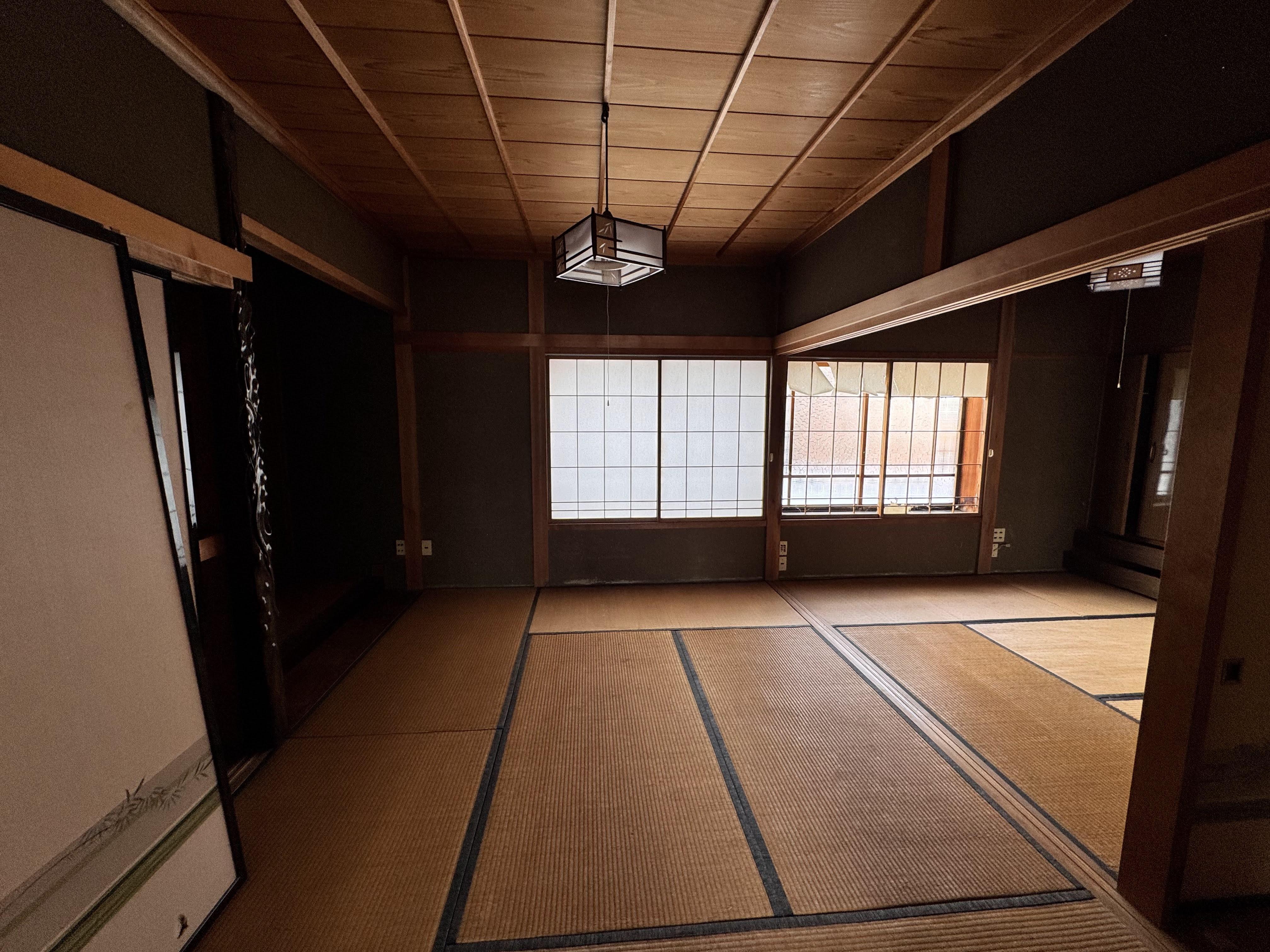 Hida City Kamioka Town Midori-ga-oka - Used wooden house
