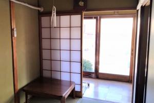 1960s wood house, 16-min walk to station, Shimane
