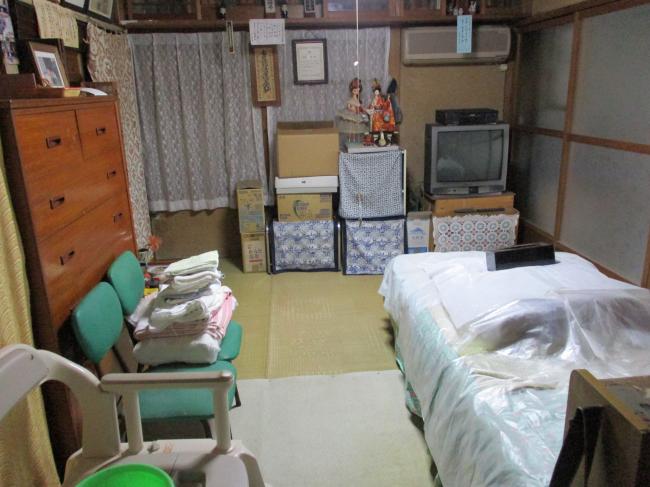 1960s wood house, 15-min walk to station, Okayama