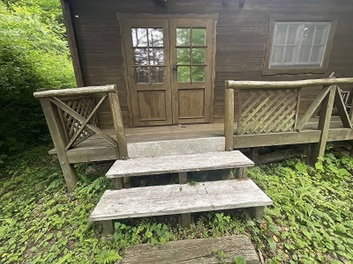 2000s wood house on a large plot in Hiroshima