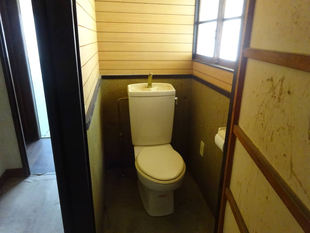 Wood house, 8-min walk to station, Hiroshima