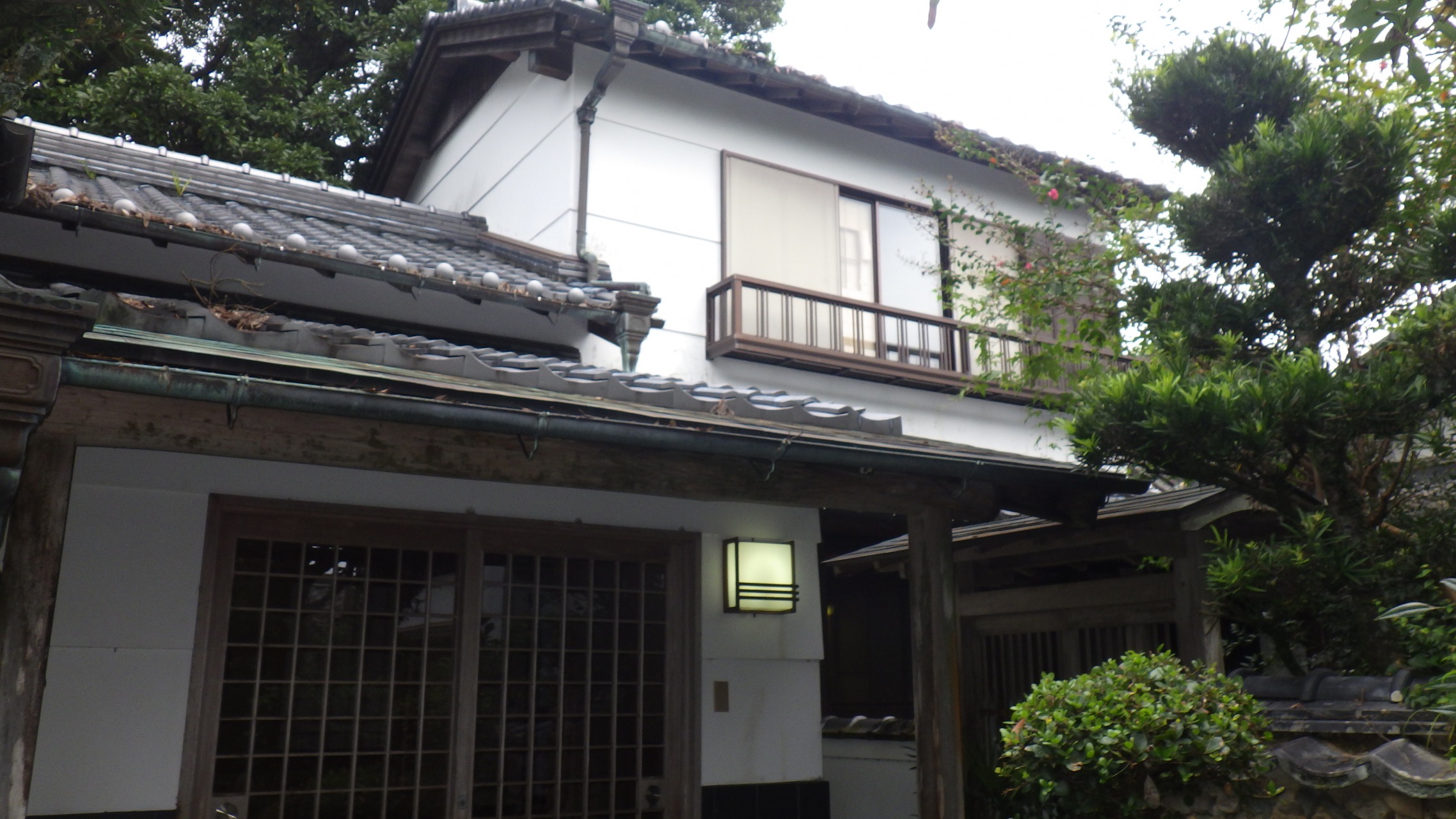 1960s wood house in Kochi
