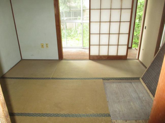 1970s house, 17-min walk to station, Okayama