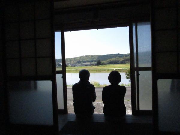 Wood house with storehouses in Oita