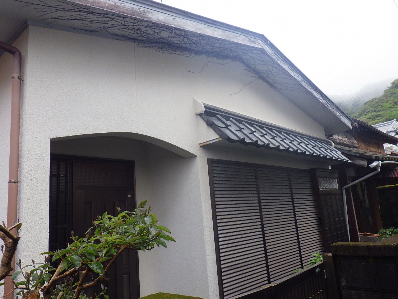 1960s wood house in Kochi