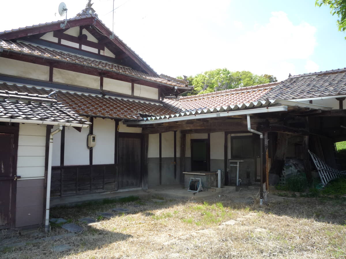 1950s wood house, 15-min walk to station, Hiroshima
