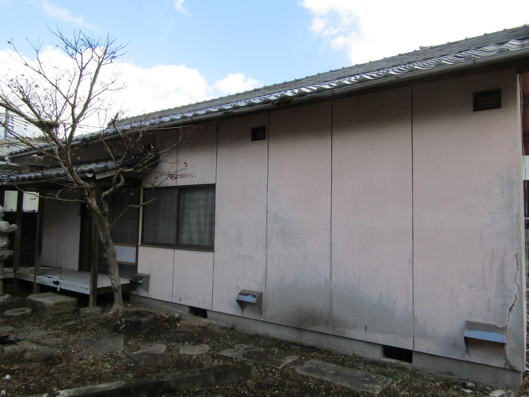 Under Negotiation: A-120 Property near elementary school in town center