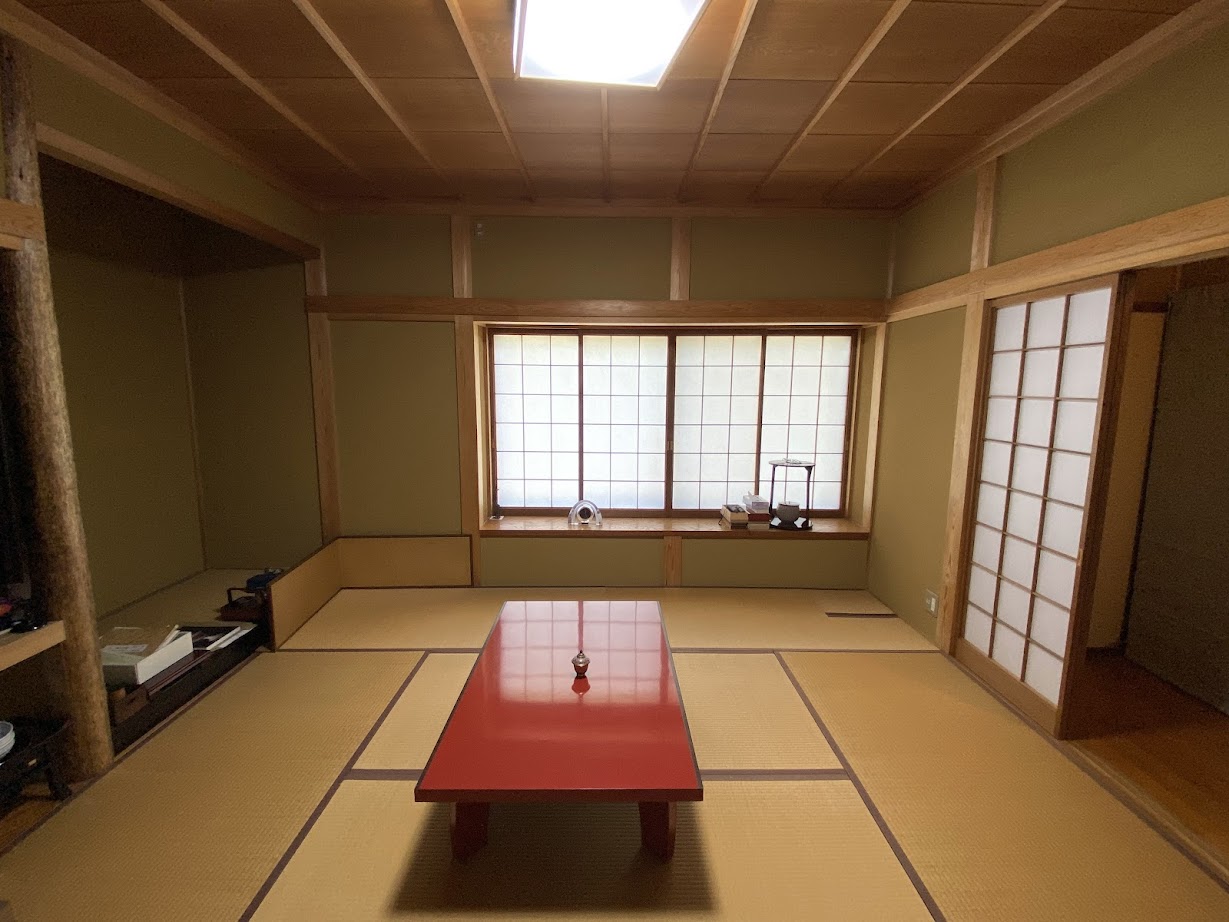 2000s wood house, 12-min walk to station, Toyama