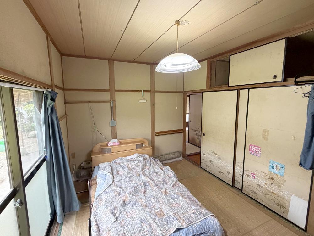 1980s wood house in Kushira, Kanoya, farmland, approval needed