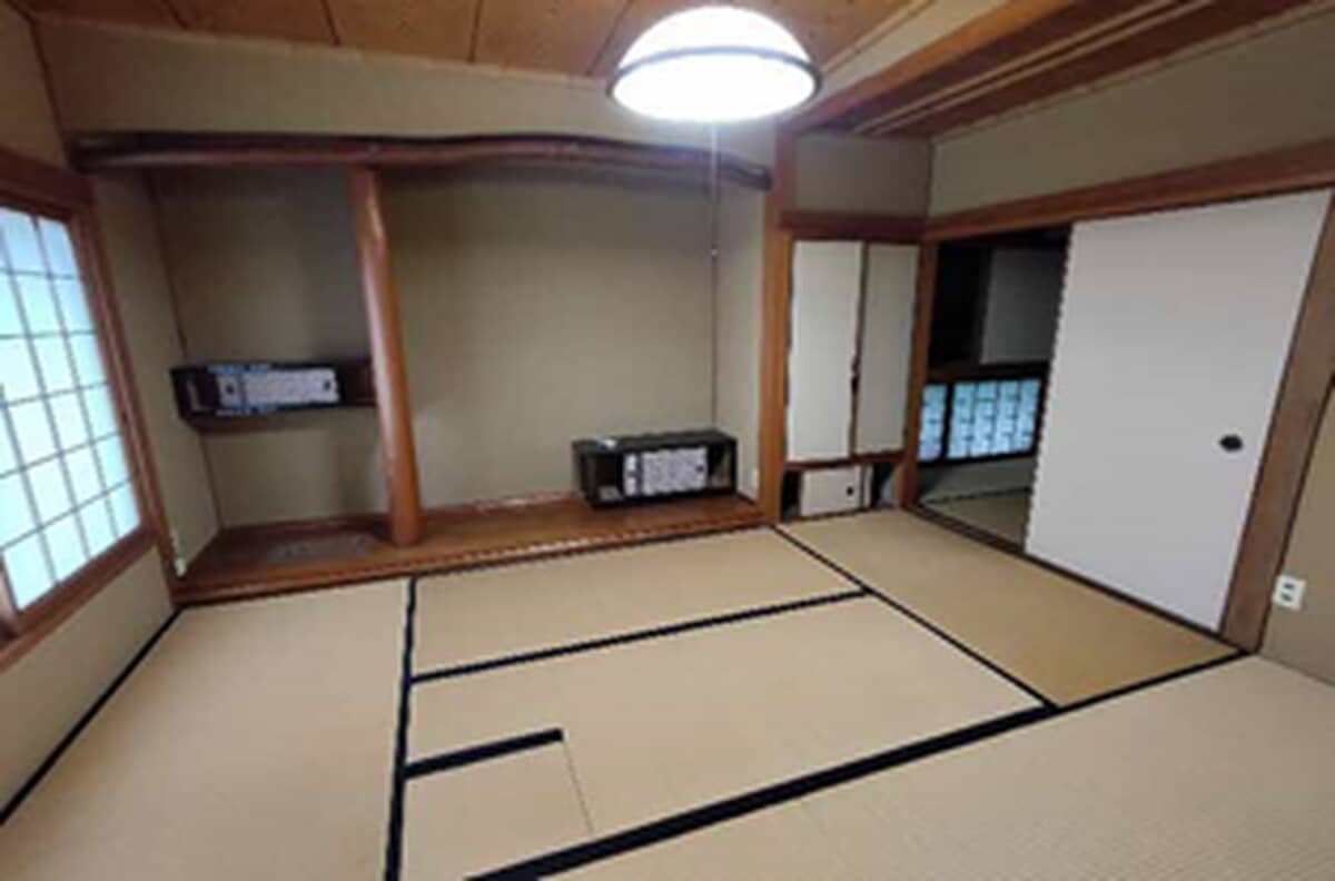 1960s wood house, 14-min walk to station, Hiroshima