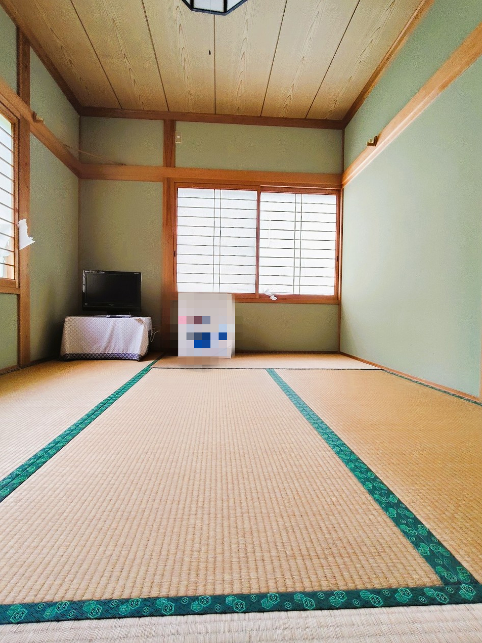 1990s wood house in Ehime