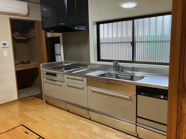 2000s wood house, 6-min walk to station, Fukui