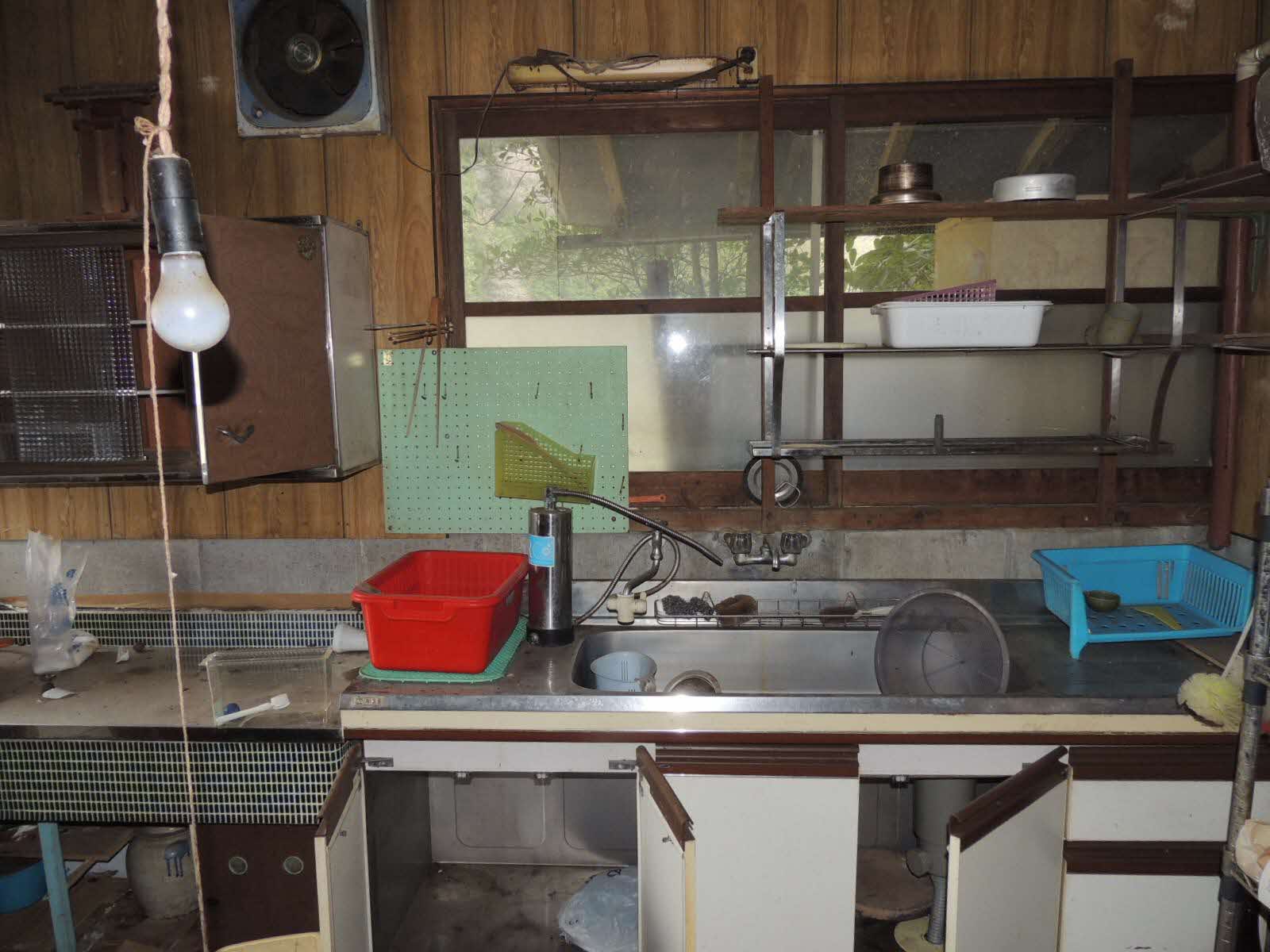 1950s wood house on a large plot in Okayama