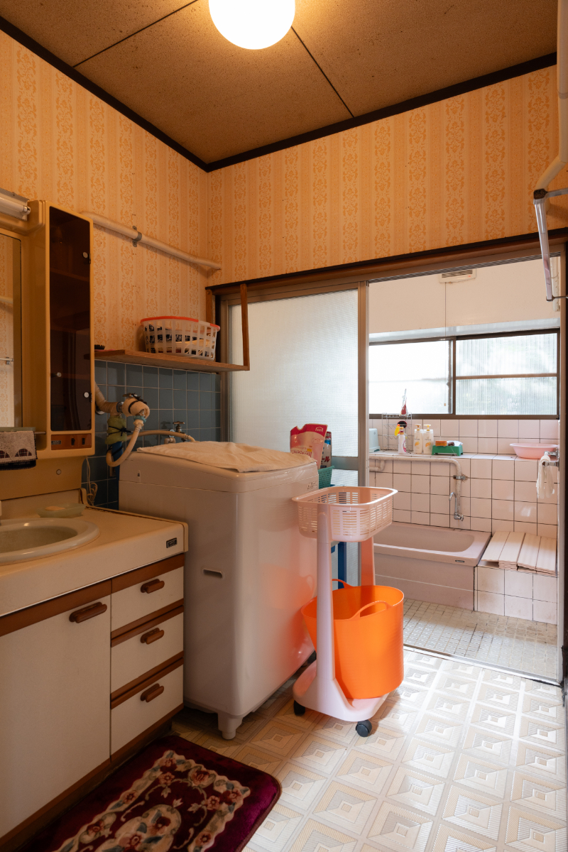 1970s wood house, 2-min walk to station, Yamagata