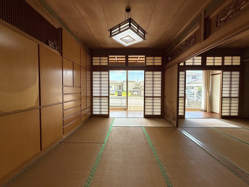 1980s wood house near the coast in Togata, Ibusuki