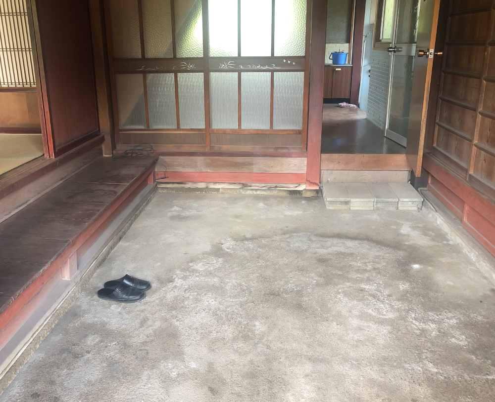 Wood house in Shiga