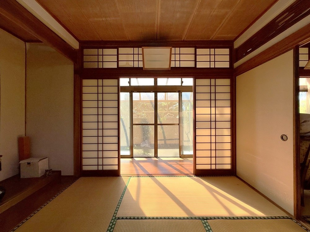 1970s wood house near the coast in Ibusuki, Kagoshima