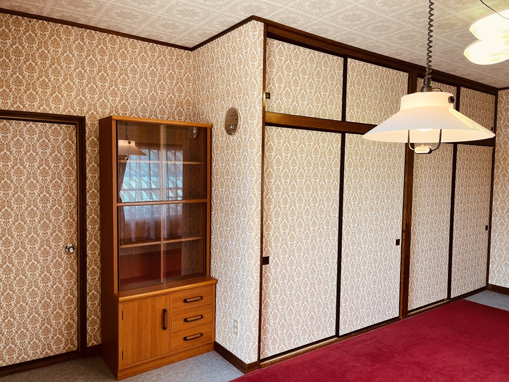 1980s wood house, 9-min walk to station, Iwate
