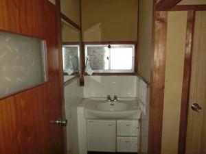 1960s wood house, 13-min walk to station, Kawanishi, Yusui