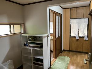 Gero Akiya Bank [Hagihara 054]: 8M yen, Move-in Ready, Near Station, Along National Road - Perfect for Relocation