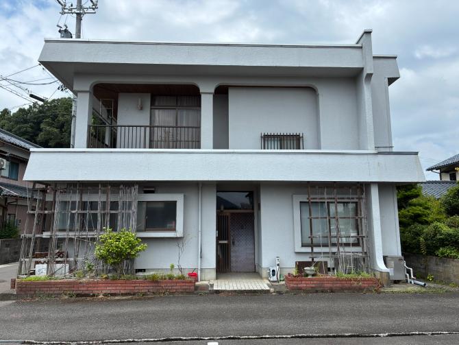 Steel-frame house, 3-min walk to station, Fukui