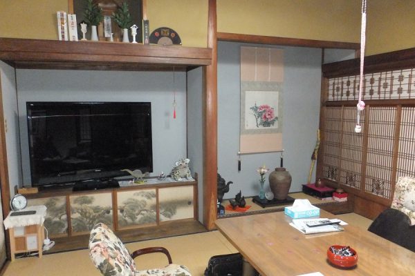 1930s wood house with outbuildings in Shimane